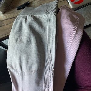 Gray/pink Gymshark leggings